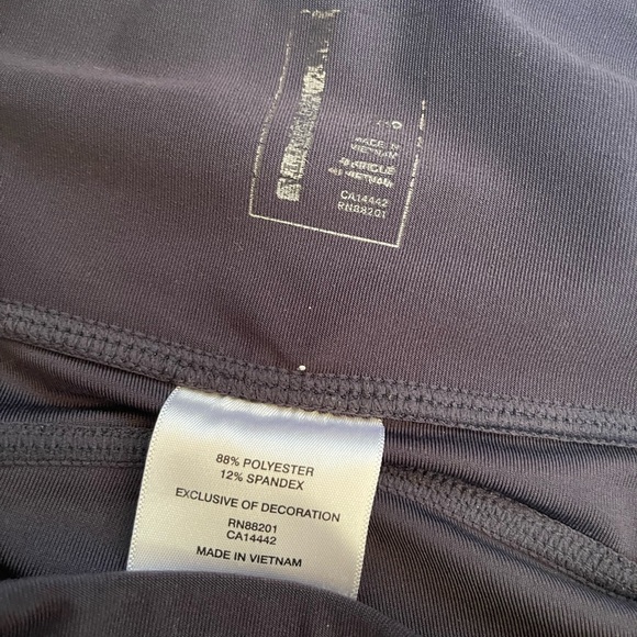 MONDETTA Capri Leggings with Geometric - Picture 4 of 4